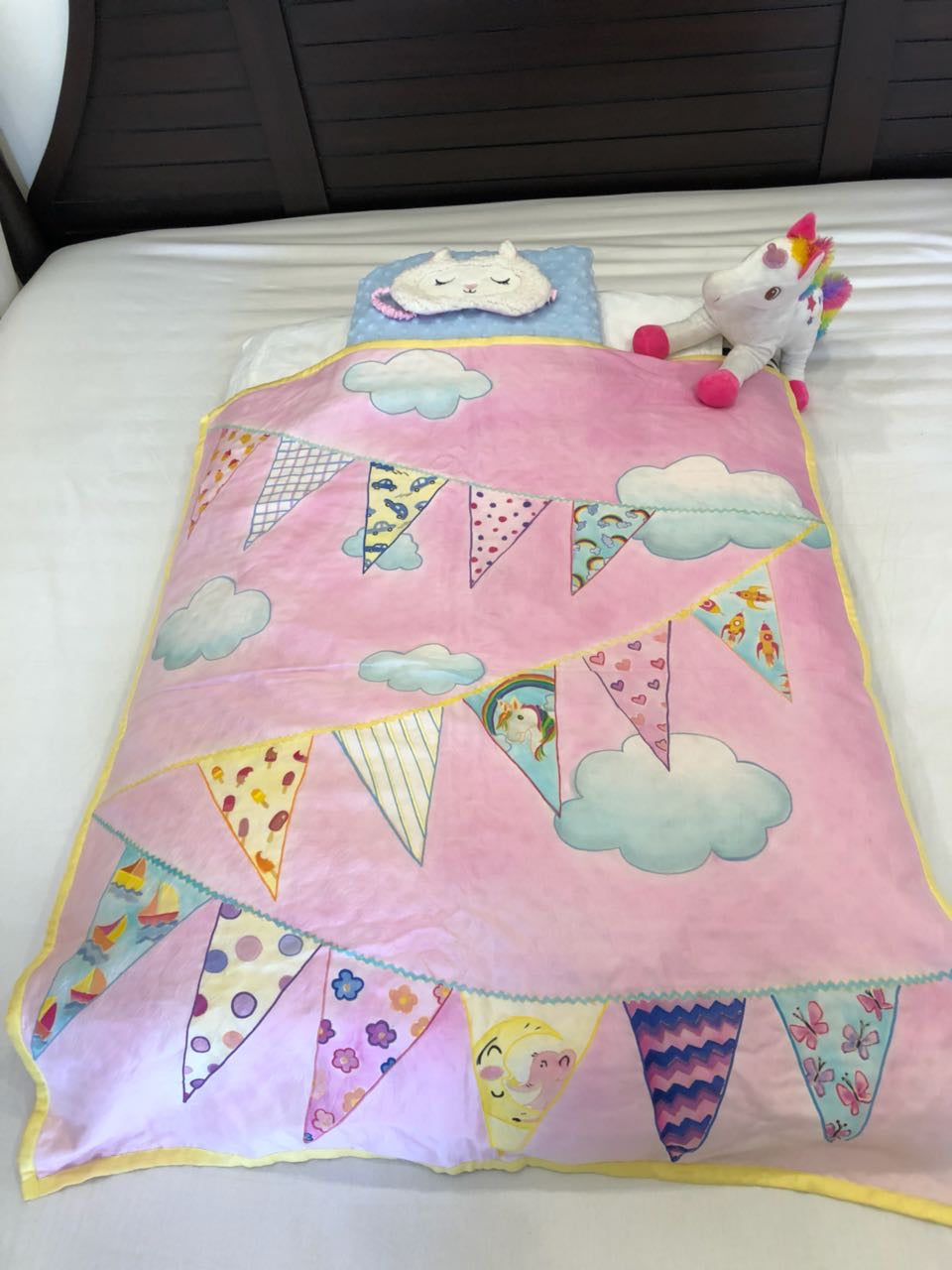 Dreamy Streamer Blanket